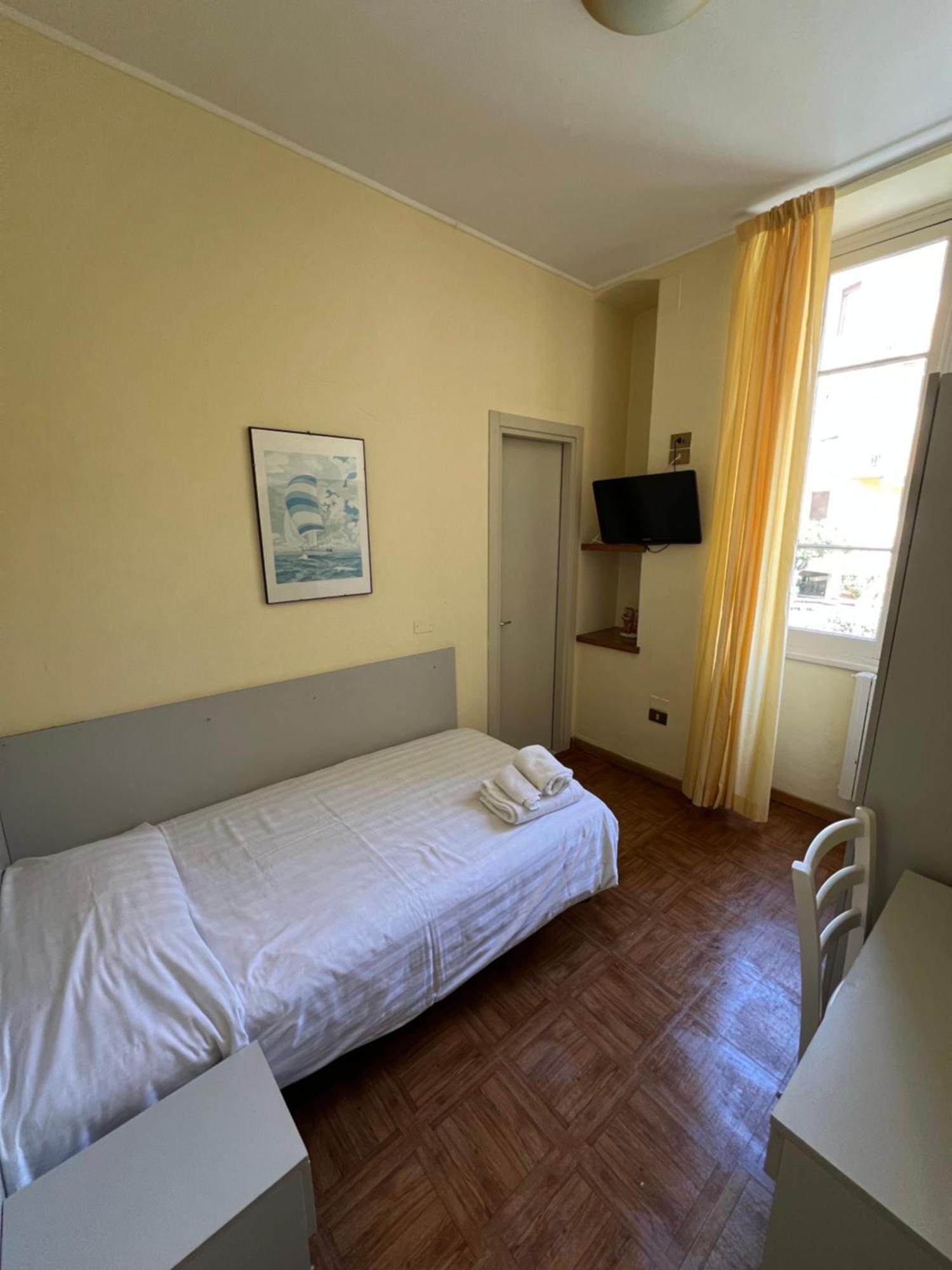 Hotel Petit Royal Ospedaletti Exterior photo